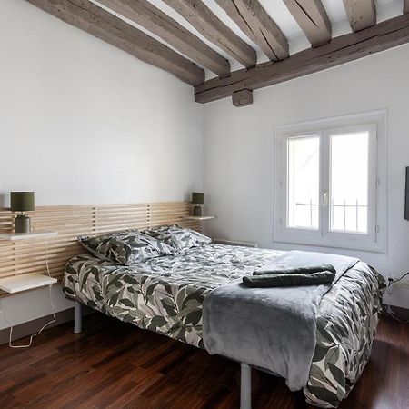 Iloc Appartement Etampes Exterior photo